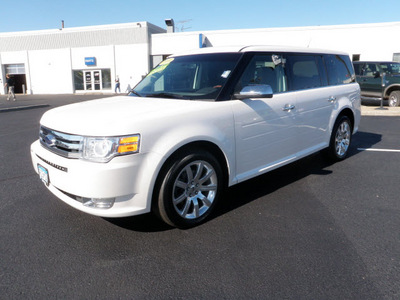 ford flex 2009 white suv limited awd gasoline 6 cylinders all whee drive automatic 56301