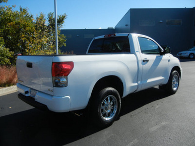 toyota tundra 2007 white pickup truck 4x4 sr5 gasoline 8 cylinders 4 wheel drive automatic 55448