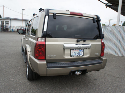 jeep commander 2006 tan suv limited flex fuel 8 cylinders 4 wheel drive automatic 98371