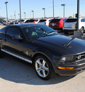 ford mustang 2008 gray coupe gasoline 6 cylinders rear wheel drive automatic with overdrive 76087