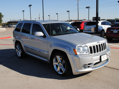 jeep grand cherokee 2007 silver suv srt 8 gasoline 8 cylinders 4 wheel drive automatic 76087