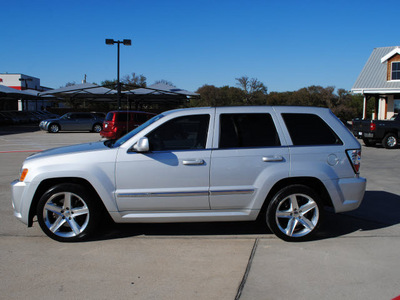 jeep grand cherokee 2007 silver suv srt 8 gasoline 8 cylinders 4 wheel drive automatic 76087