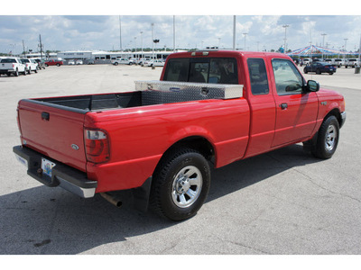 ford ranger 2002 red pickup truck xlt gasoline 6 cylinders rear wheel drive automatic 77388
