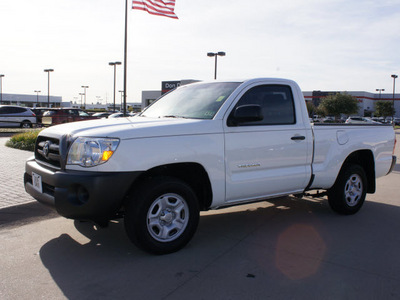 toyota tacoma 2007 white gasoline 4 cylinders rear wheel drive automatic 76018