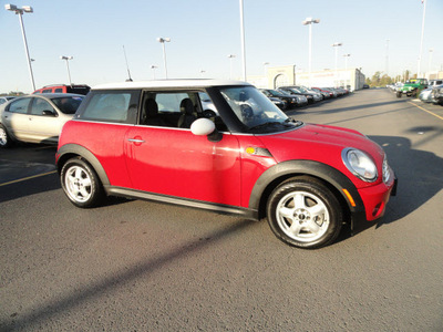 mini cooper 2007 red hatchback gasoline 4 cylinders front wheel drive automatic 60915