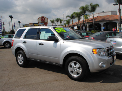 ford escape 2011 silver suv xlt flex fuel 6 cylinders front wheel drive automatic 91010