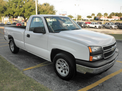 chevrolet silverado 1500 classic 2007 white pickup truck work truck gasoline 6 cylinders rear wheel drive automatic 34474