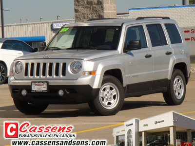 jeep patriot 2011 silver suv gasoline 4 cylinders 2 wheel drive automatic 62034