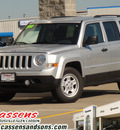 jeep patriot 2011 silver suv gasoline 4 cylinders 2 wheel drive automatic 62034