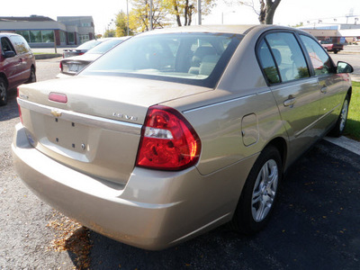 chevrolet malibu 2006 gold sedan ls gasoline 6 cylinders front wheel drive automatic 14224