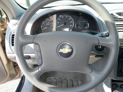 chevrolet malibu 2006 gold sedan ls gasoline 6 cylinders front wheel drive automatic 14224