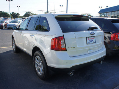 ford edge 2011 white sel gasoline 6 cylinders front wheel drive automatic with overdrive 08753