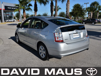 toyota prius 2008 silver hatchback hybrid hybrid 4 cylinders front wheel drive automatic 32771