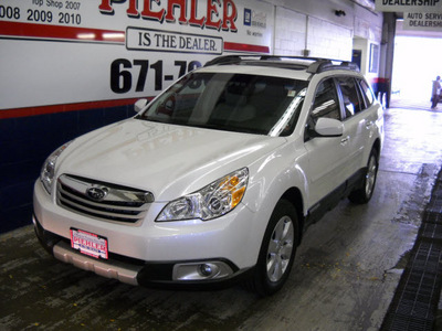 subaru outback 2010 white wagon 2 5i limited gasoline 4 cylinders all whee drive automatic 14580
