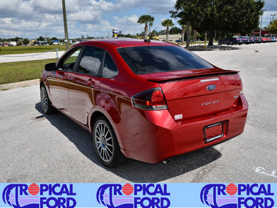 ford focus 2011 red sedan ses gasoline 4 cylinders front wheel drive automatic 32837