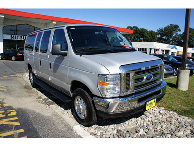 ford econoline wagon 2010 ingot silver van e 350 sd xlt flex fuel 8 cylinders rear wheel drive automatic with overdrive 07724