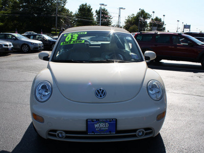 volkswagen new beetle 2003 harvest moon gls gasoline 4 cylinders front wheel drive 5 speed manual 07701