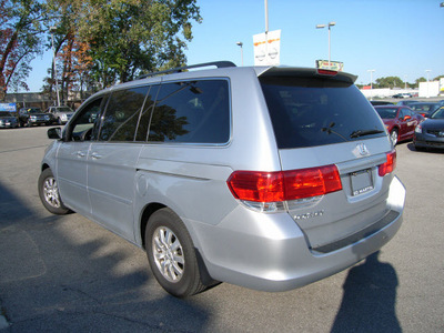 honda odyssey 2010 silver van ex l gasoline 6 cylinders front wheel drive automatic 46219