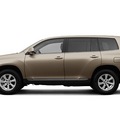 toyota highlander 2012 tan suv gasoline 4 cylinders front wheel drive not specified 34788