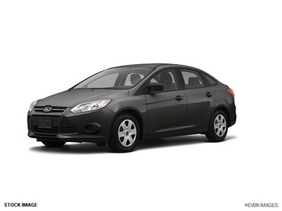 ford focus 2012 gray sedan s gasoline 4 cylinders front wheel drive 6 speed automatic 77388