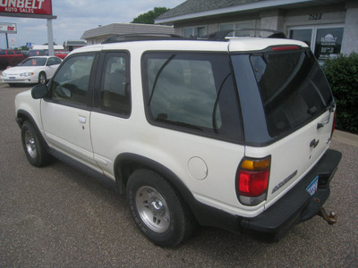 ford explorer 1996 white suv sport 4wd gasoline v6 4 wheel drive automatic 55016