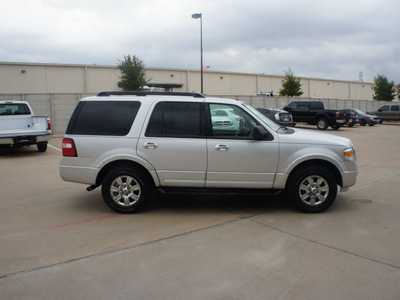 ford expedition 2011 silver suv xlt flex fuel 8 cylinders 2 wheel drive automatic 76108