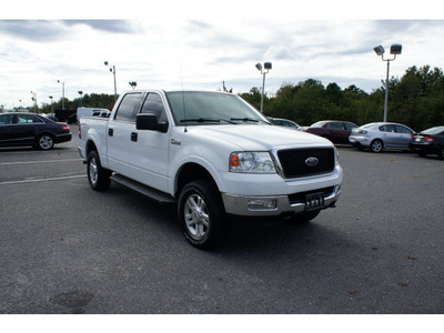 ford f 150 2004 oxford white lariat gasoline 8 cylinders 4 wheel drive automatic with overdrive 07712