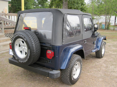 jeep wrangler 2005 blue suv x gasoline 6 cylinders 4 wheel drive automatic with overdrive 77379