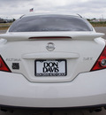 nissan altima 2009 white coupe 2 5 s gasoline 4 cylinders front wheel drive automatic 76018