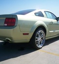 ford mustang 2005 legend lime coupe gt deluxe gasoline 8 cylinders rear wheel drive automatic 90241