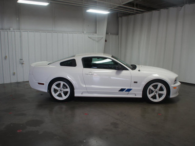 ford mustang 2008 white coupe saleen gasoline 8 cylinders rear wheel drive 5 speed manual 76108