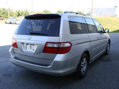 honda odyssey 2006 silver van ex l gasoline 6 cylinders front wheel drive automatic 27215
