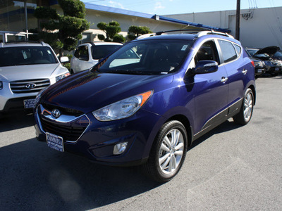 hyundai tucson 2012 lt  blue limited gasoline 4 cylinders all whee drive automatic 94010