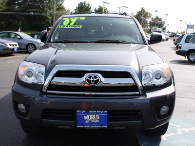 toyota 4runner 2007 galactic gray suv sr5 gasoline 6 cylinders 4 wheel drive automatic 07701