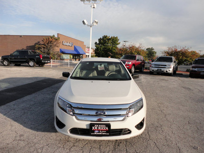 ford fusion 2012 white sedan s gasoline 4 cylinders front wheel drive manual 60546