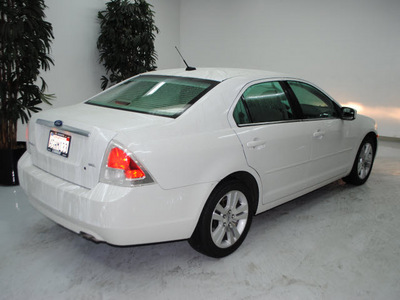 ford fusion 2009 white sedan sel gasoline 4 cylinders front wheel drive automatic 91731