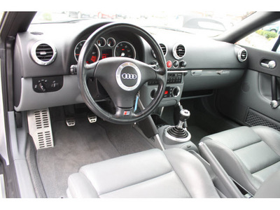 audi tt 2001 silver 225hp quattro gasoline 4 cylinders all whee drive 6 speed manual 99352