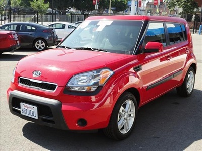 kia soul 2011 red wagon soul gasoline 4 cylinders front wheel drive automatic 90004