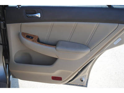 honda accord 2005 beige sedan ex w leather gasoline 4 cylinders front wheel drive automatic 77065