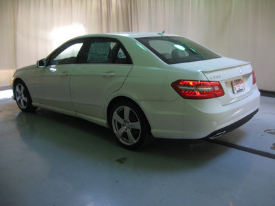 mercedes benz e class 2011 white sedan e350 4matic sport gasoline 6 cylinders all whee drive automatic 44883