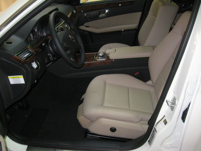 mercedes benz e class 2011 white sedan e350 4matic sport gasoline 6 cylinders all whee drive automatic 44883