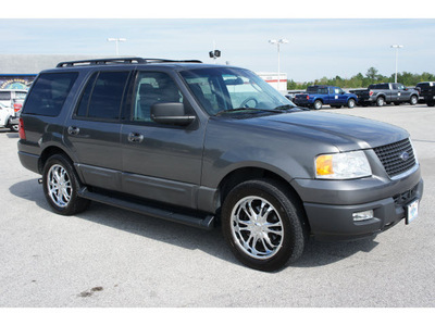 ford expedition 2005 suv xlt gasoline 8 cylinders rear wheel drive 4 speed automatic 77388
