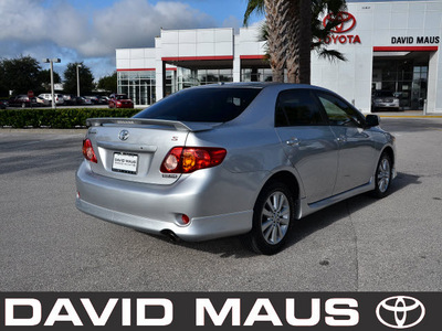 toyota corolla 2010 silver sedan s gasoline 4 cylinders front wheel drive automatic 32771