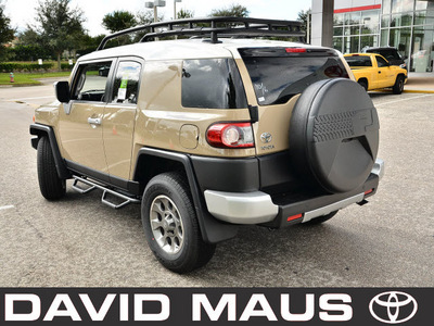 toyota fj cruiser 2012 sand suv gasoline 6 cylinders 4 wheel drive automatic 32771