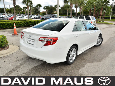 toyota camry 2012 white sedan se 4 cylinders front wheel drive automatic 32771