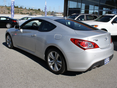 hyundai genesis coupe 2012 silverstone coupe 3 8 grand touring gasoline 6 cylinders rear wheel drive automatic 94010