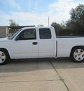 chevrolet silverado 1500 2006 white pickup truck gasoline 8 cylinders rear wheel drive automatic 77037