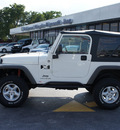 jeep wrangler 2006 white suv x gasoline 6 cylinders 4 wheel drive automatic 33021