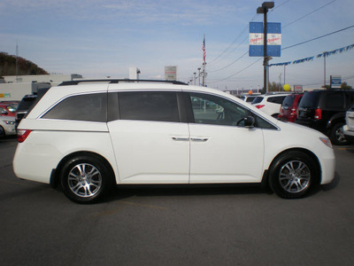 honda odyssey 2011 white van ex l gasoline 6 cylinders front wheel drive automatic 13502