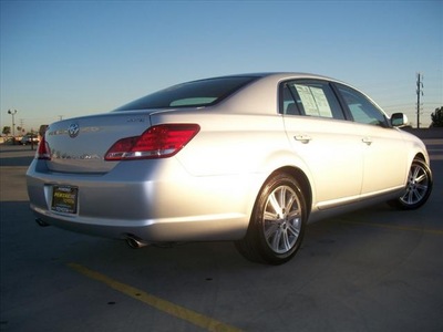 toyota avalon 2005 silver sedan limited gasoline 6 cylinders front wheel drive automatic 90241